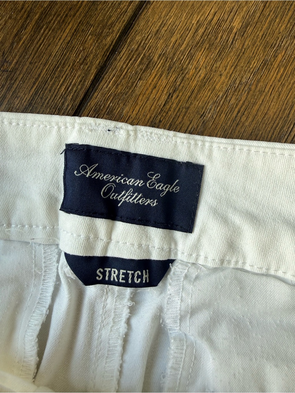 American Eagle Outfitters White Stretch Shorts - Picture 6 of 7